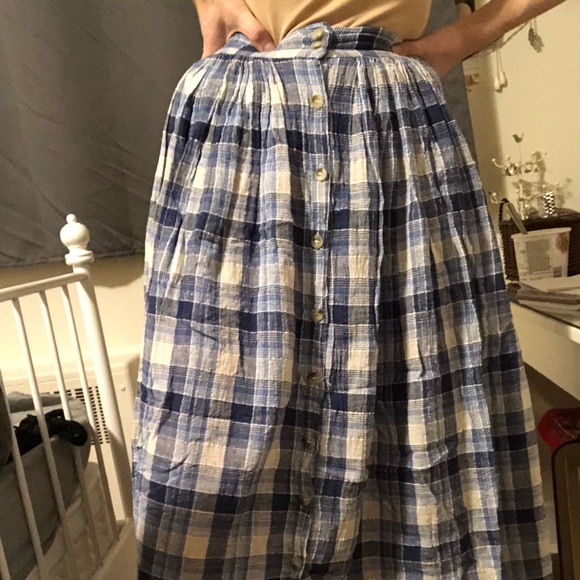 Plaid High-Waist Midi Skirt - Picture 4 of 4